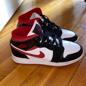 Air Jordan 1 Mid